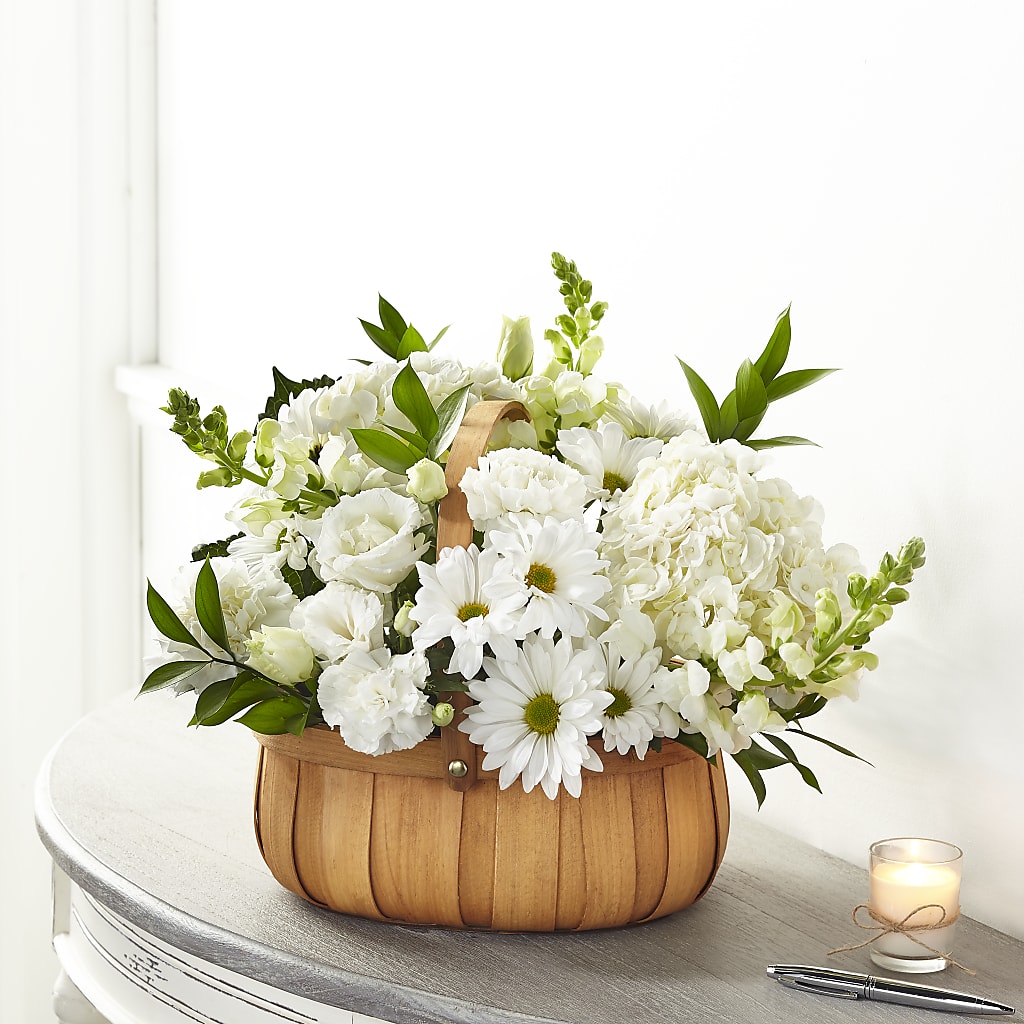 Pure Ivory Basket – Citifloral, New York NY