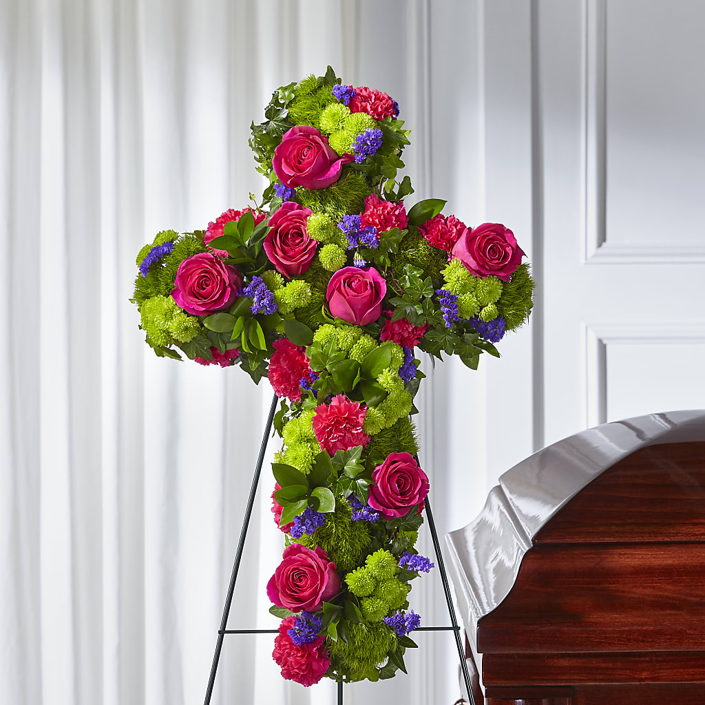 Tribute Rose Floral Cross – Citifloral, New York NY