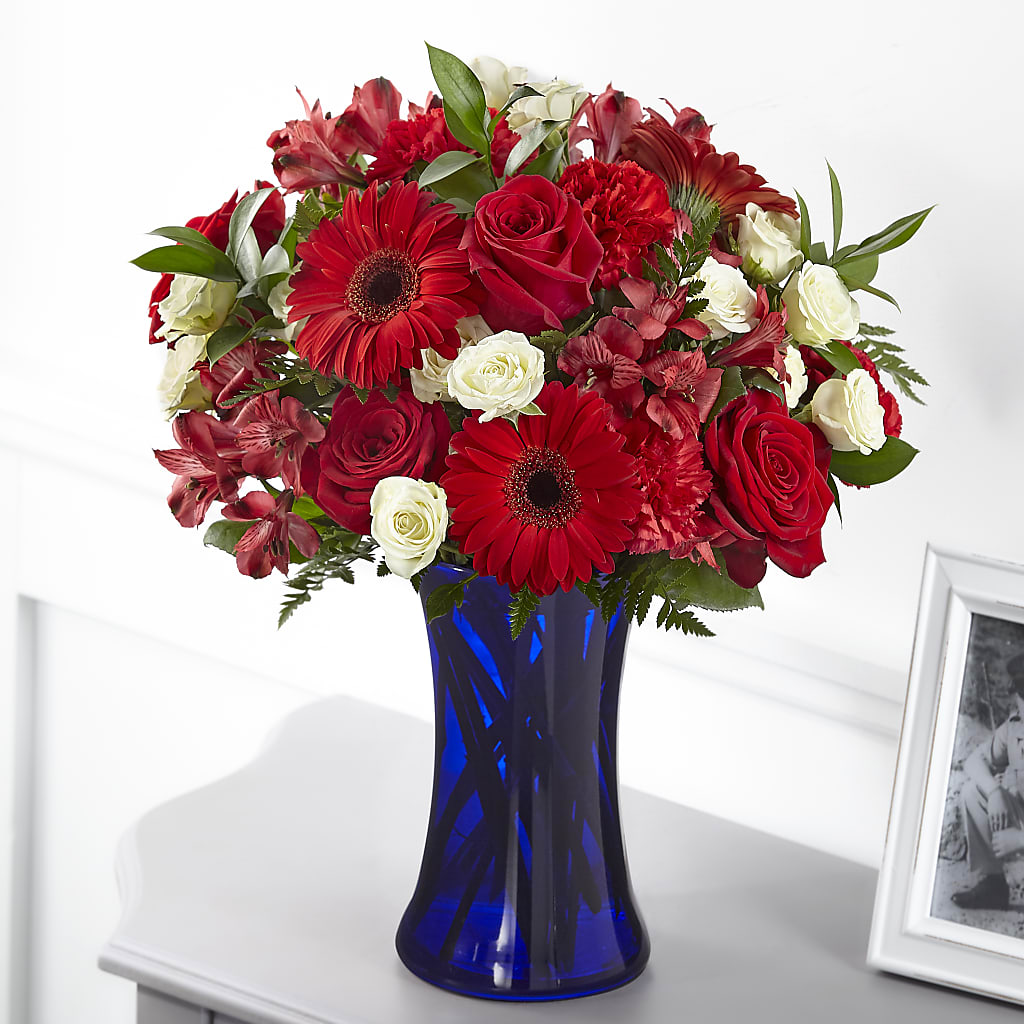 Hearts Embrace Bouquet – Citifloral, New York NY
