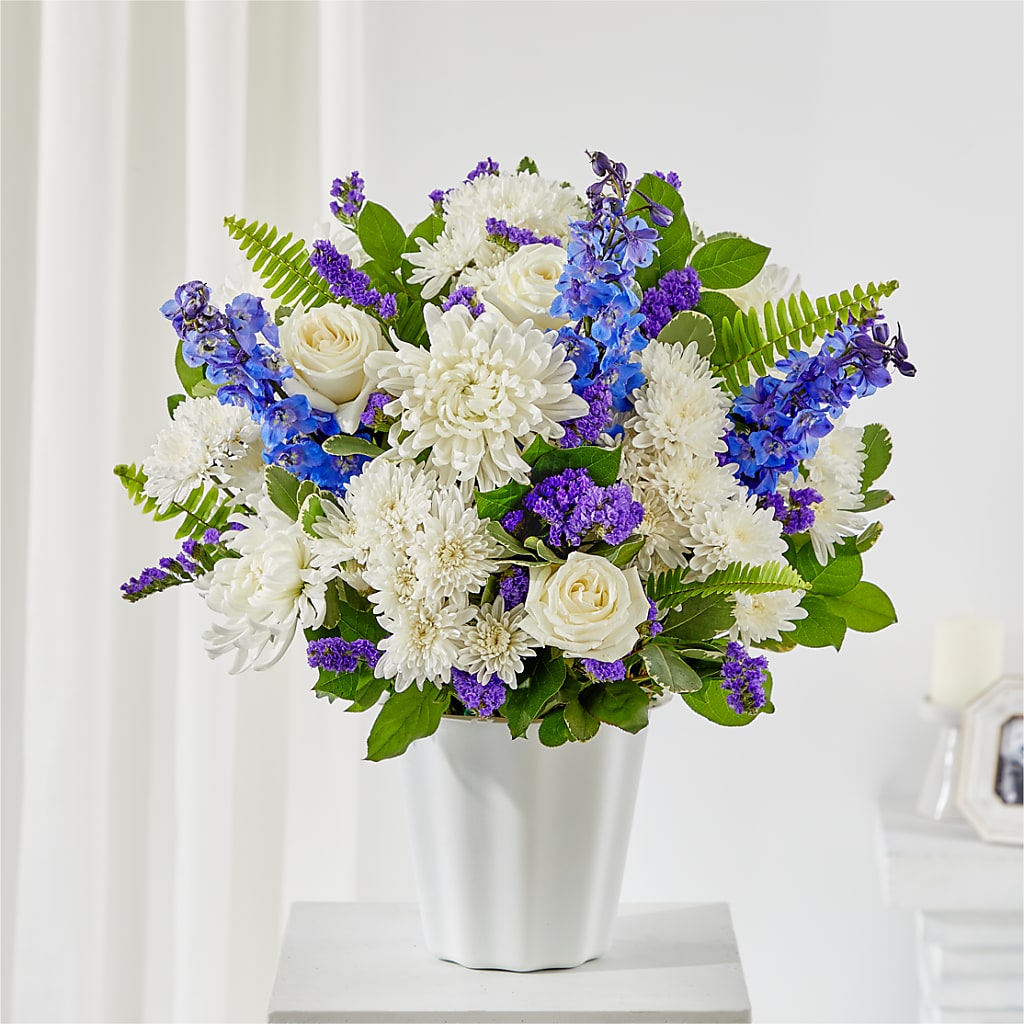 Hold Dear Tabletop Basket – Citifloral, New York NY