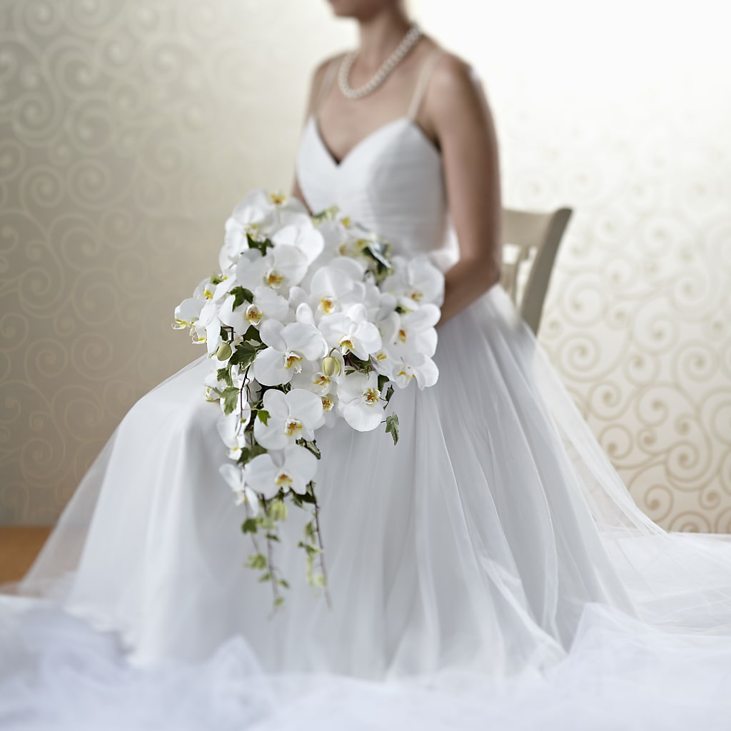 Classic White Bouquet – Citifloral, New York NY