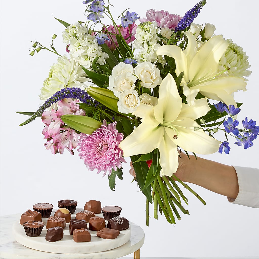 Winter Celebration Bouquet –  Citifloral, New York NY